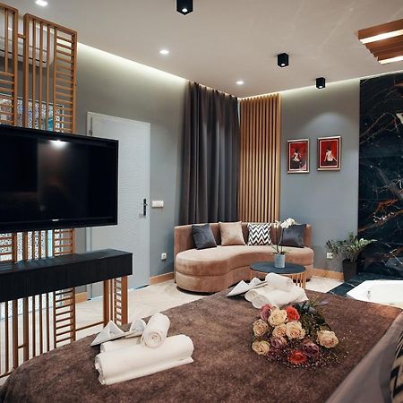 Monza Mirror Apartment Kikinda Luaran gambar