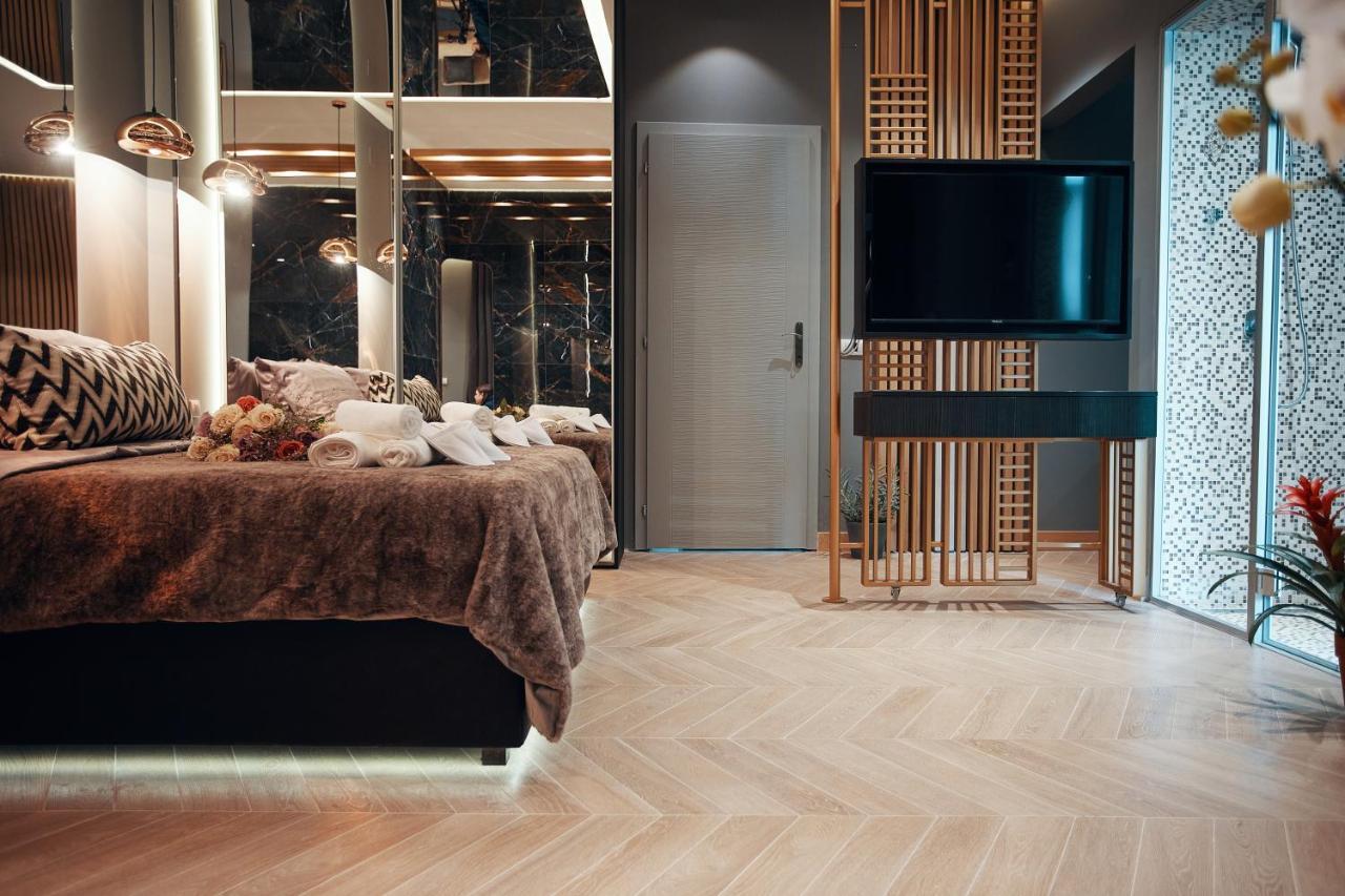 Monza Mirror Apartment Kikinda Luaran gambar
