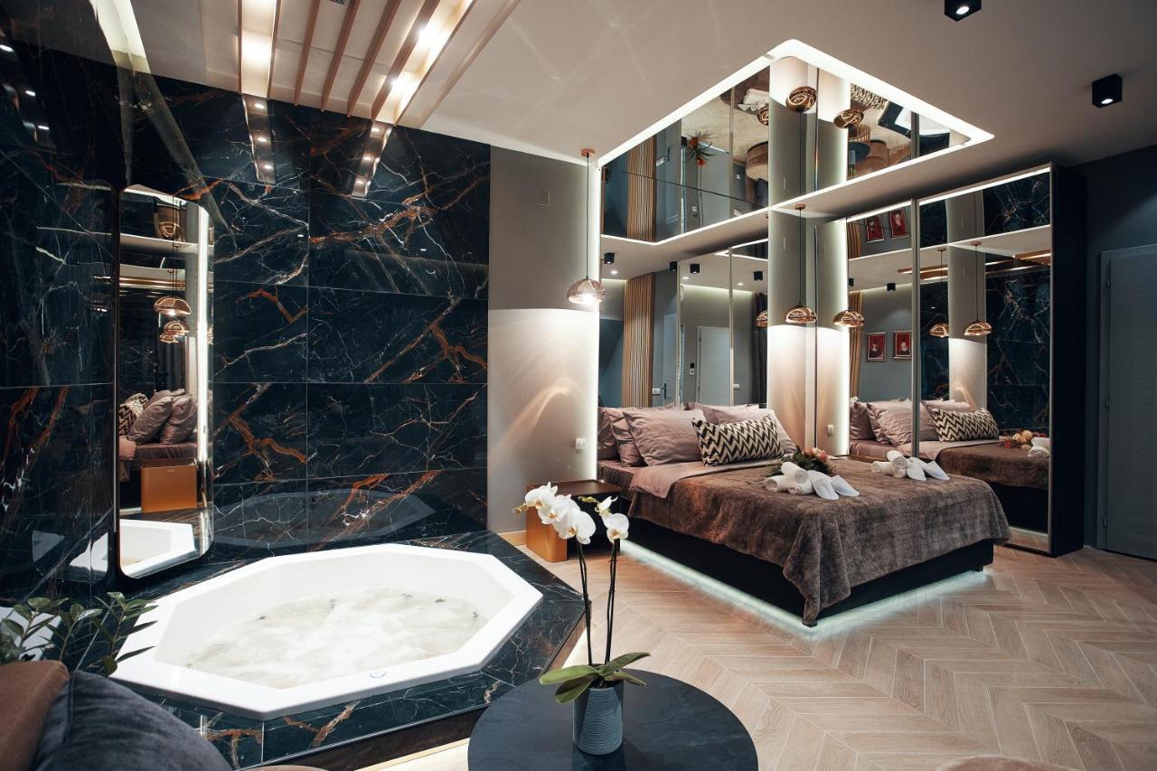 Monza Mirror Apartment Kikinda Luaran gambar